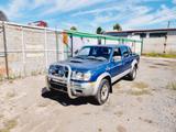 Nissan 2.5 Klima 4x4 Pick-Up - gebrauchte Nissan Navara aus dem Jahr 2000