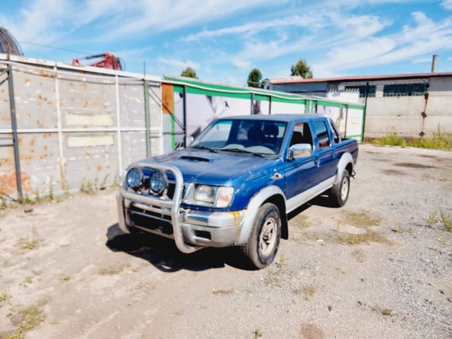 Nissan 2.5 Klima 4x4 Pick-Up