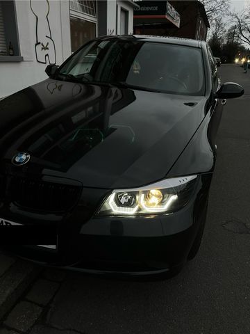 BMW 320i 3er