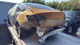 Tesla Model 3 Performance Brandschaden - Tesla: Unfallwagen
