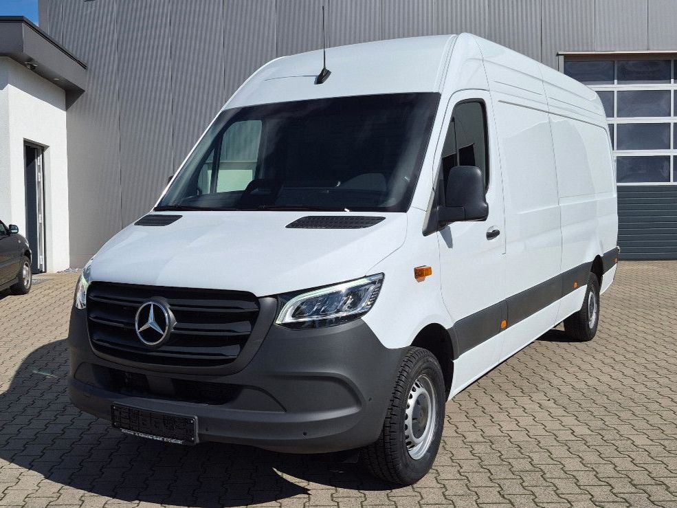 Image of Mercedes-Benz Sprinter