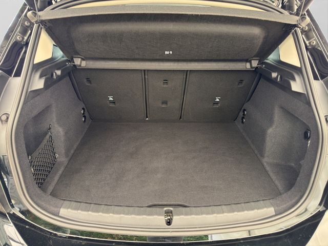 Fahrzeugabbildung BMW 218i Active Tourer Luxury Cam+ACC+Harman/Kardon