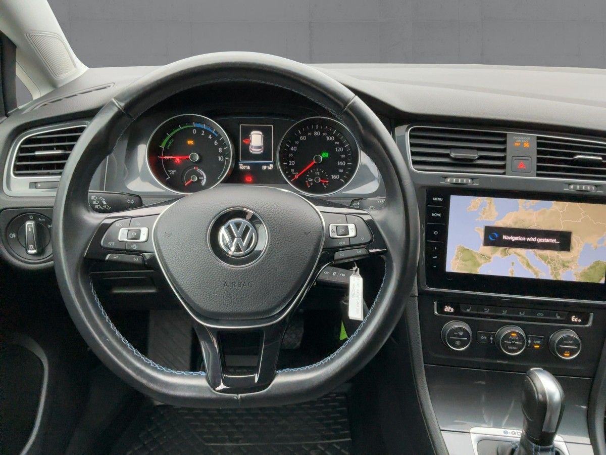 Volkswagen Golf - Bild 10