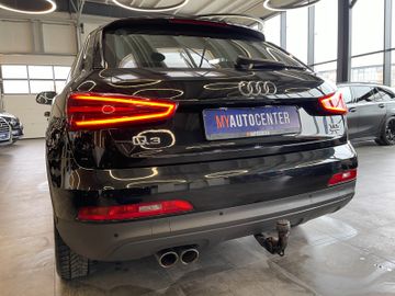 Audi Q3 2.0 TDI quattro *BI-XENON*APS*NAVI*AHK*LED*