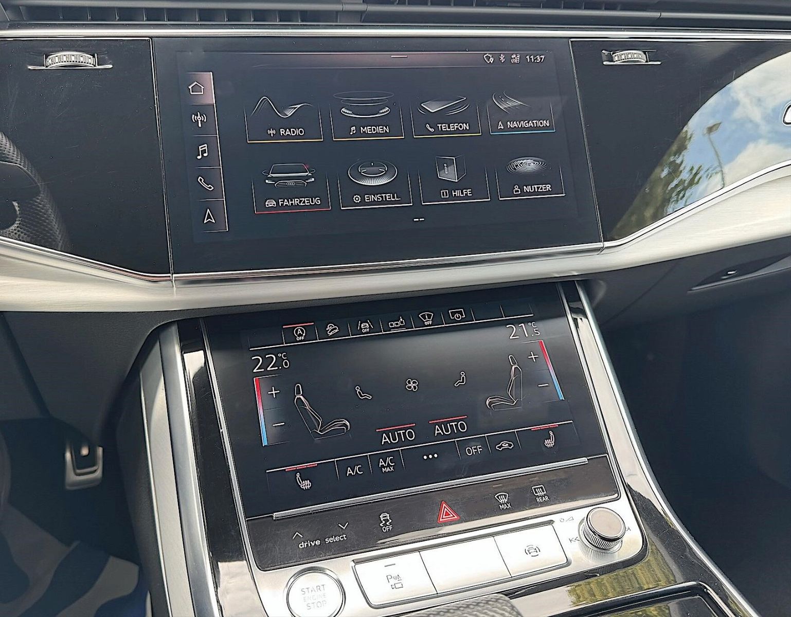 Fahrzeugabbildung Audi Q8 55 TFSI quattro S-Line Plus *ACC*Head Up*22'