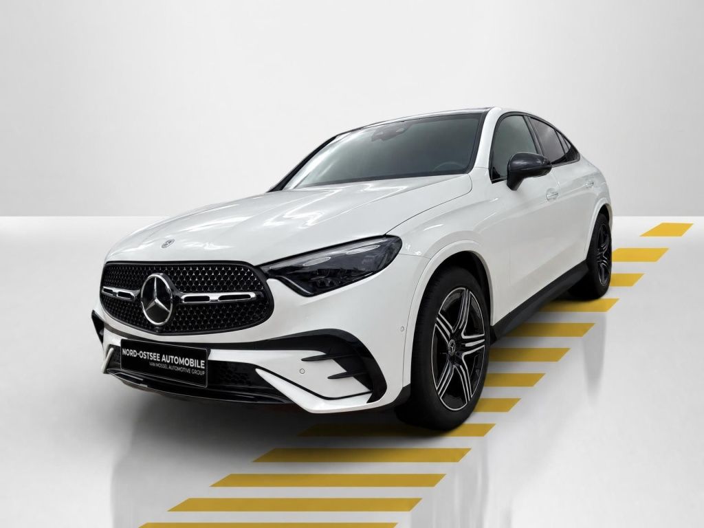 Mercedes-Benz GLC 220 d 4M COUPE AMG EDITION DISTRO PANO AHK imagem 2