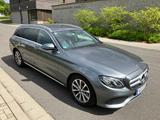 Mercedes-Benz E 200 T AVANTGARDE Autom. AHK Standhzg  - Mercedes-Benz E 200 in Mainz