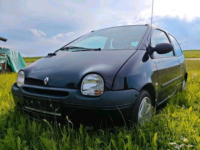 Renault Twingo fast Neuzustand, TÜV neu , Zahnriem...