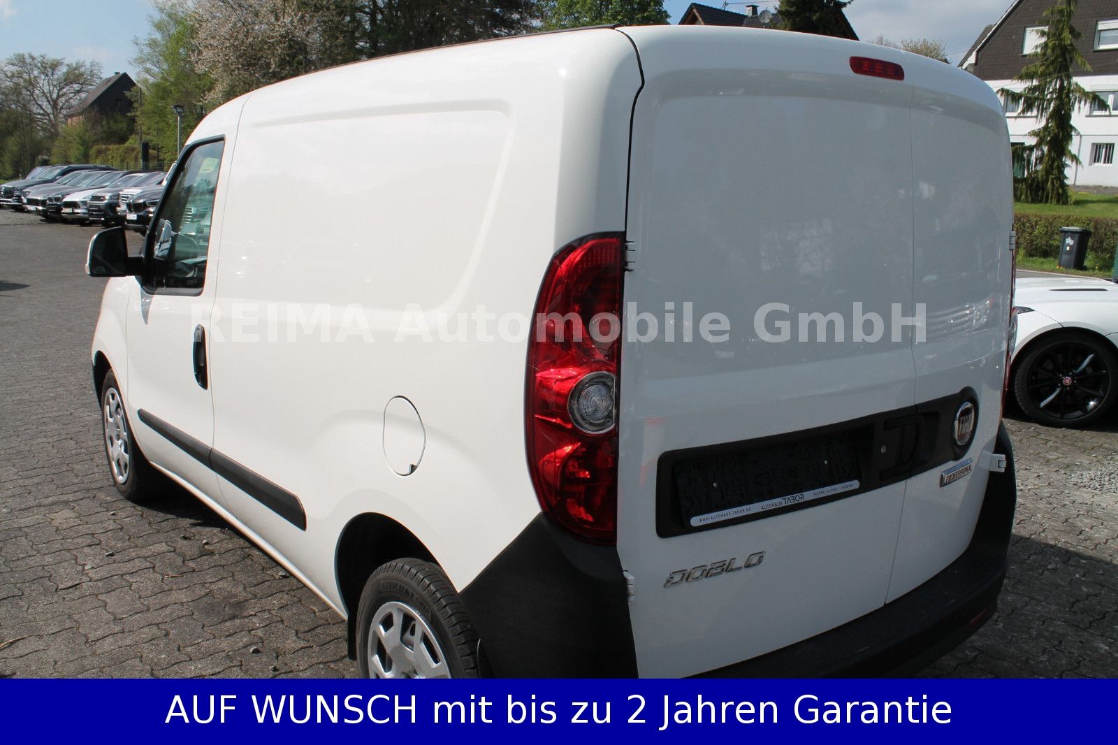 Fahrzeugabbildung Fiat Doblo Doblò SX 1,6 D  Kasten, Klima, Apple Car