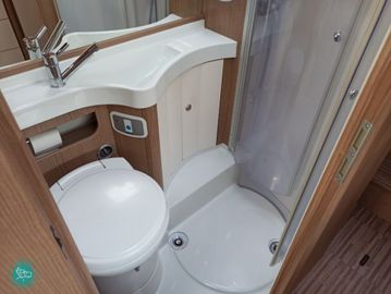 Fahrzeugabbildung Malibu T 460 LE 1.Hand, Face Lift Modell