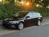 Skoda Octavia 2.0 TDI SCR DSG Tour Combi Tour