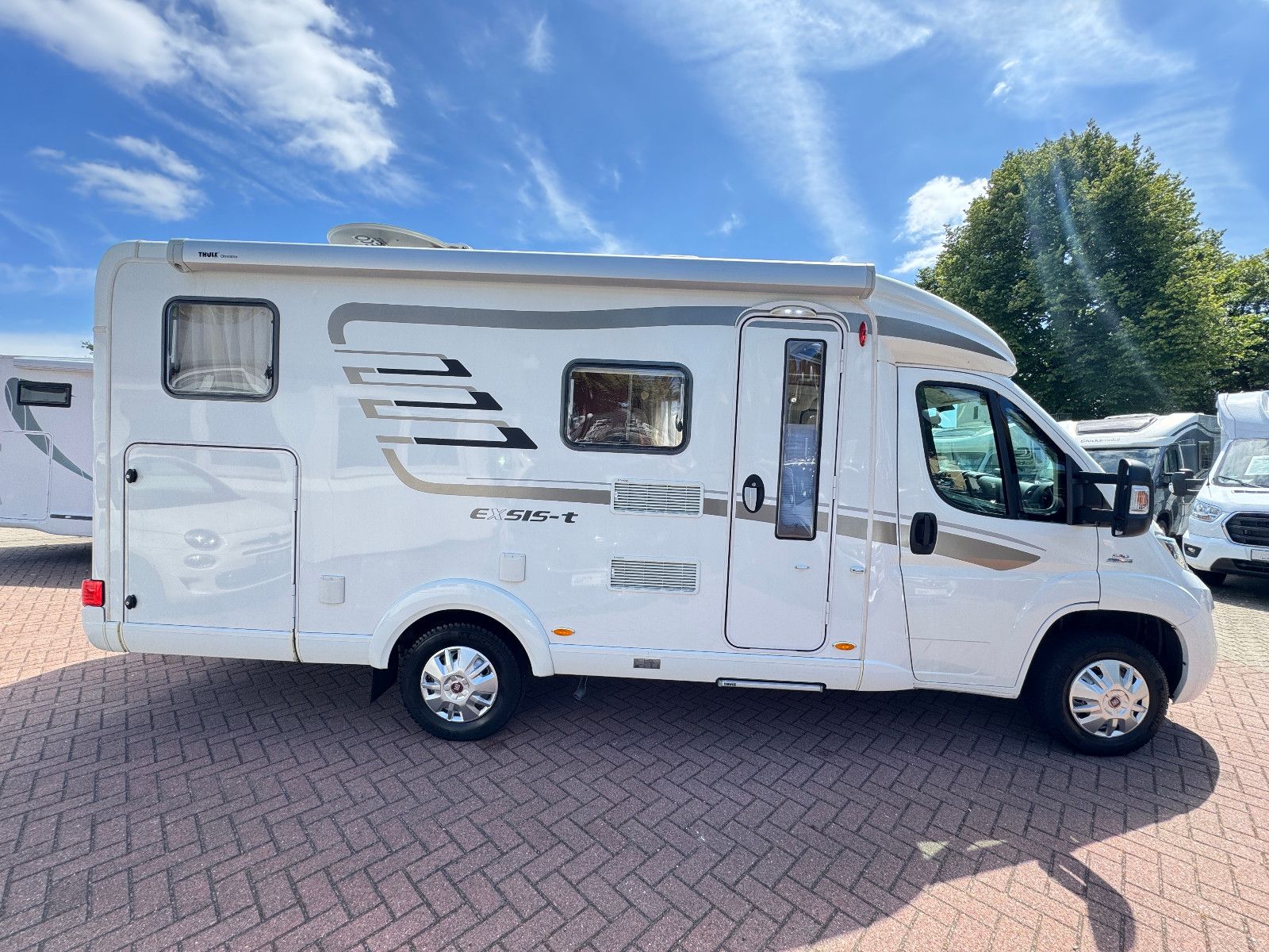 Fahrzeugabbildung HYMER / ERIBA / HYMERCAR EXSIS-T 474 EB FIAT DUCATO 1.HAND SAT TV MARKISE