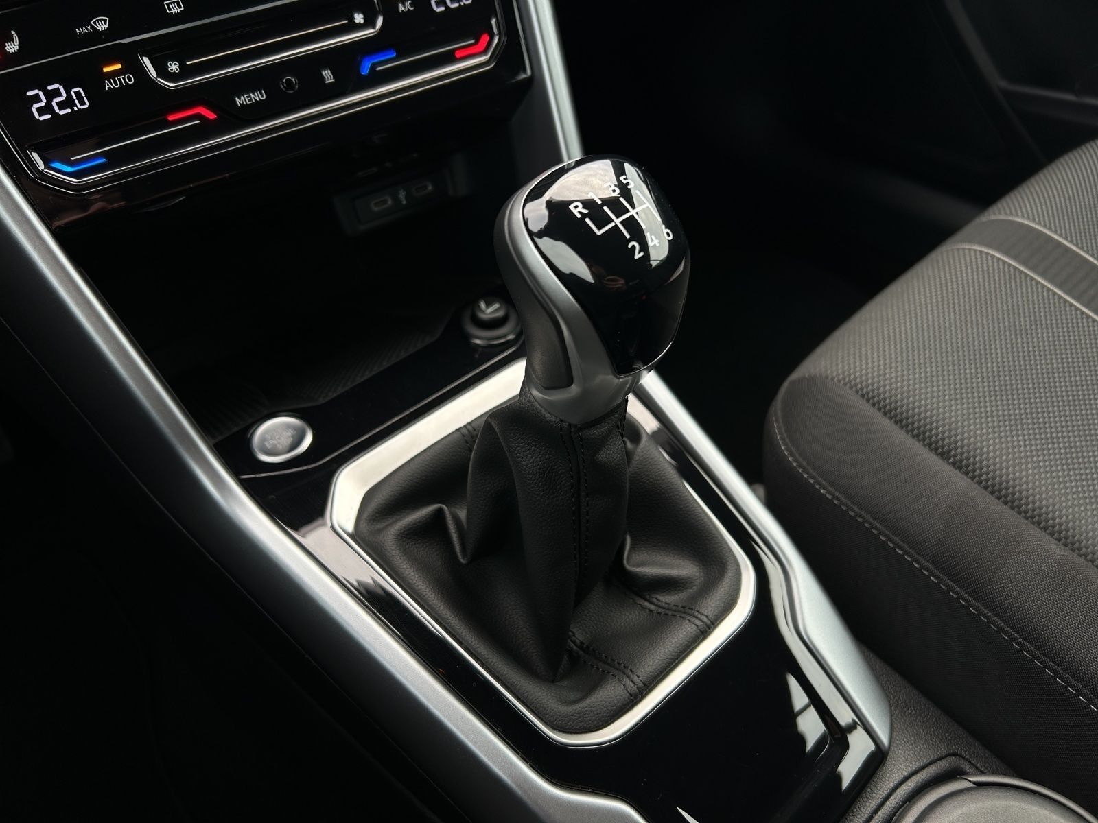 Volkswagen T-Roc - Bild 11