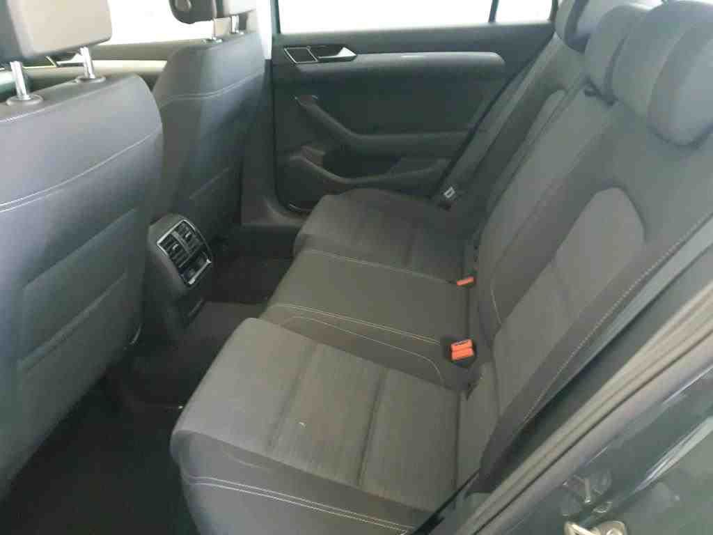 Fahrzeugabbildung Volkswagen Passat Variant TSI Business DSG Matrix Navi ACC