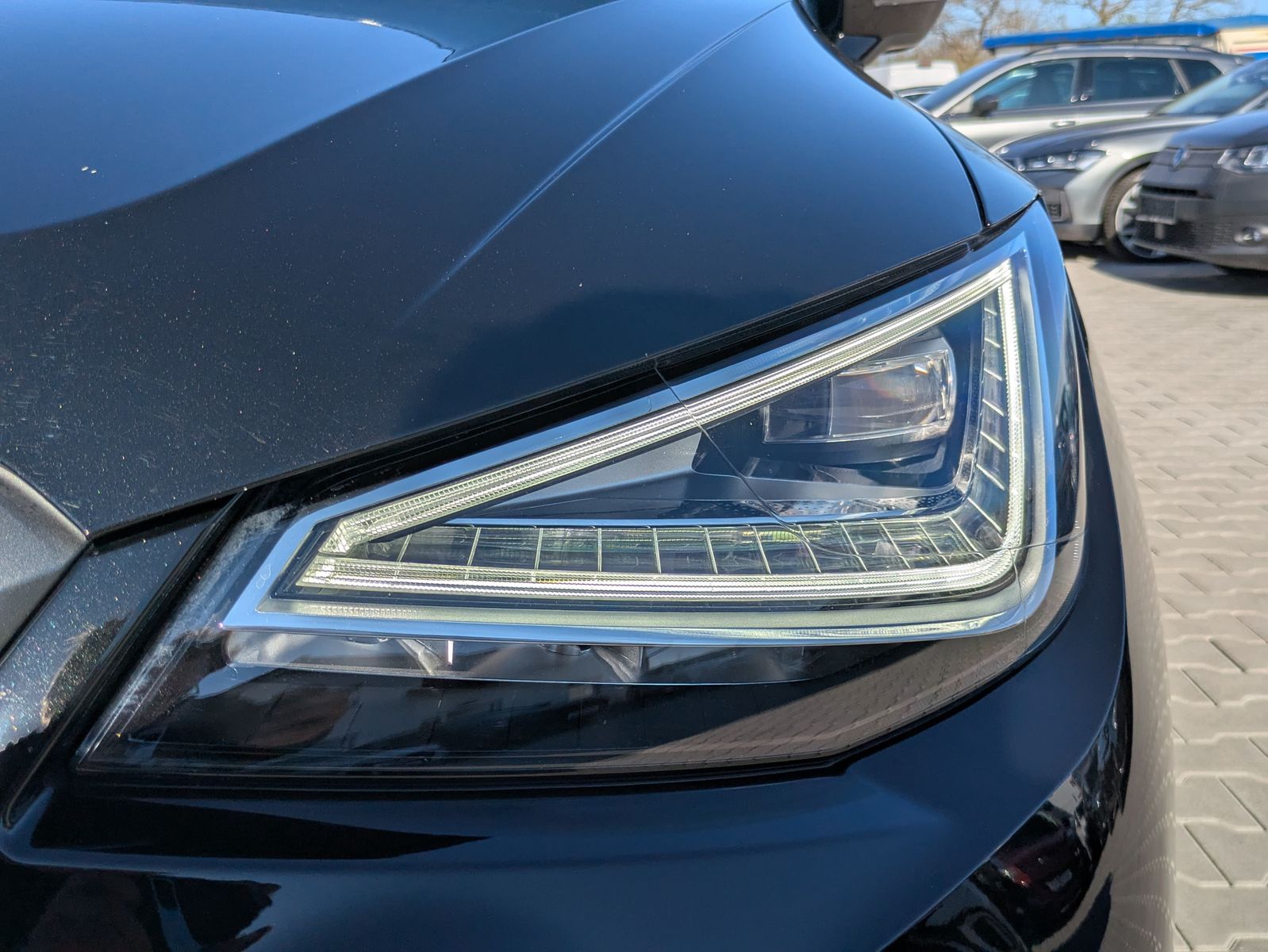 Fahrzeugabbildung SEAT Arona 1.5 TSI FR DSG AHK*ACC*LED*APP*DAB*KAMERA