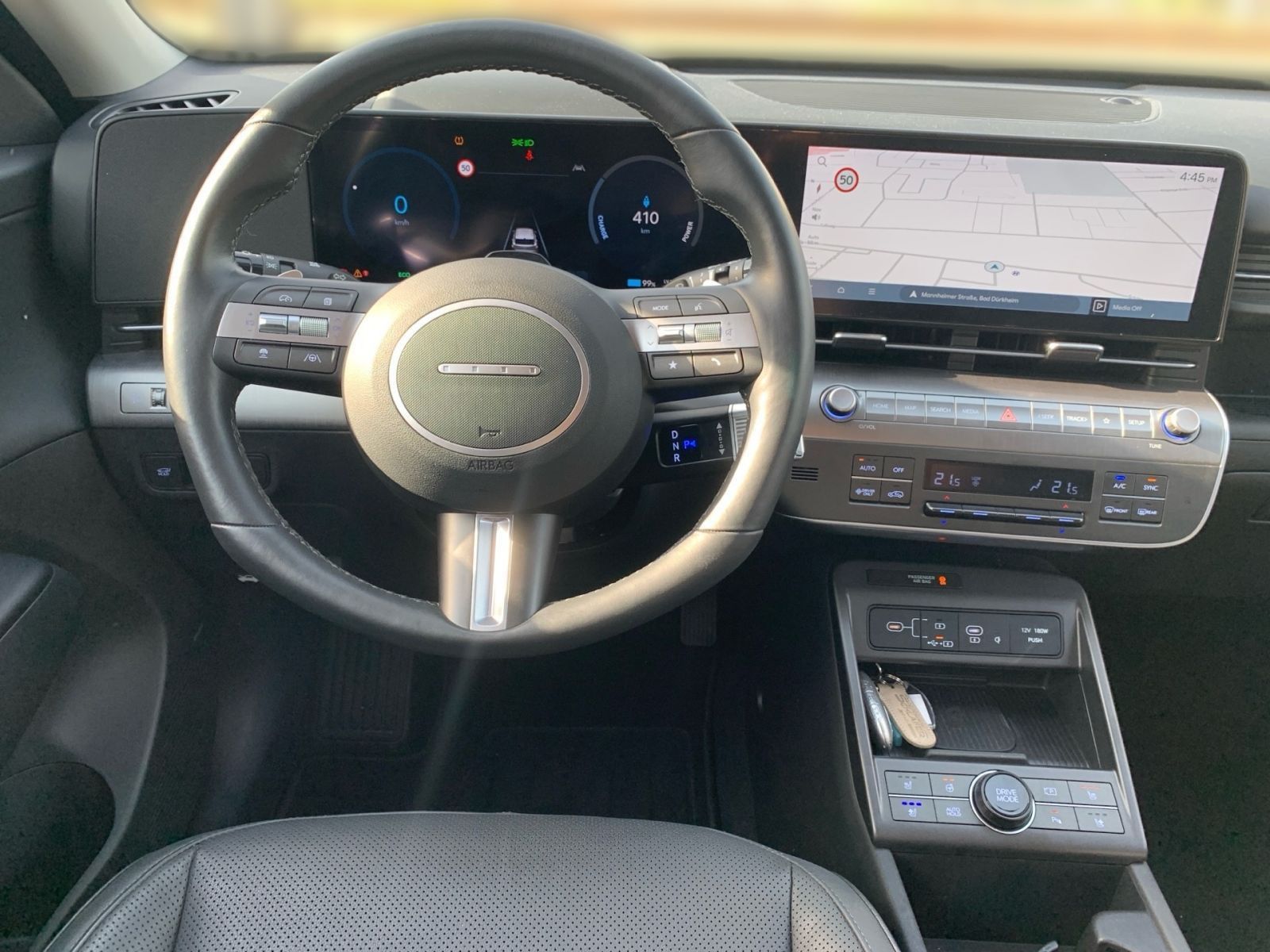 Fahrzeugabbildung Hyundai KONA Prime Elektro 65,4 kWh BOSE Sitz 19Zoll