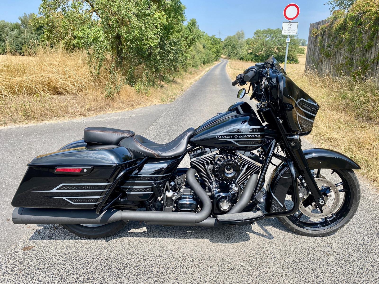 Harley-Davidson Street Glide, FLHXS, Ape, Navi, Gewährleistung