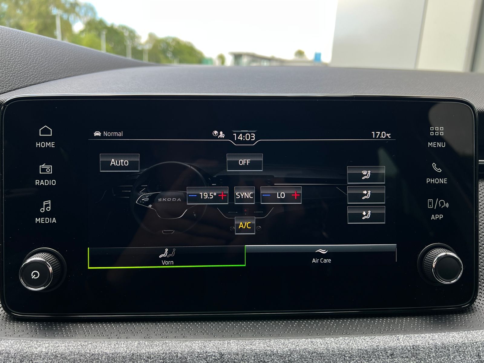 Fahrzeugabbildung SKODA Scala Selection 1.0 TSI DSG *LED, ACC, Kamera, 1