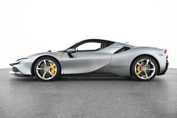 2024 Ferrari SF90 — фото 8