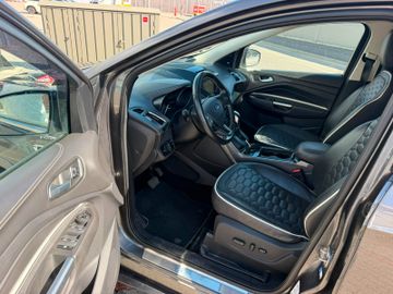 Ford Kuga - 10