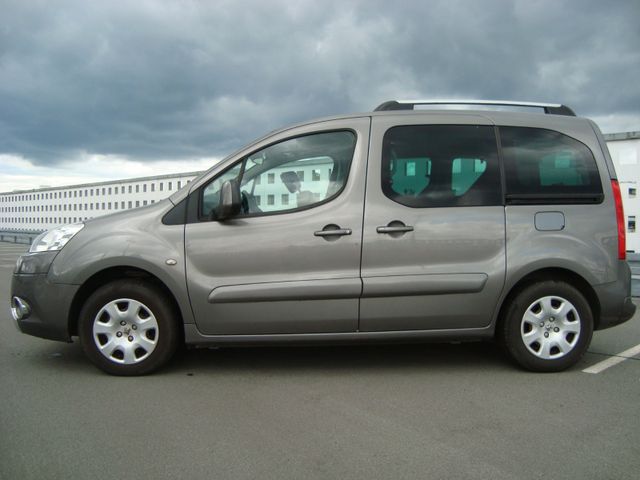 Peugeot Partner Tepee Family 1,6 Klima Panoramadach