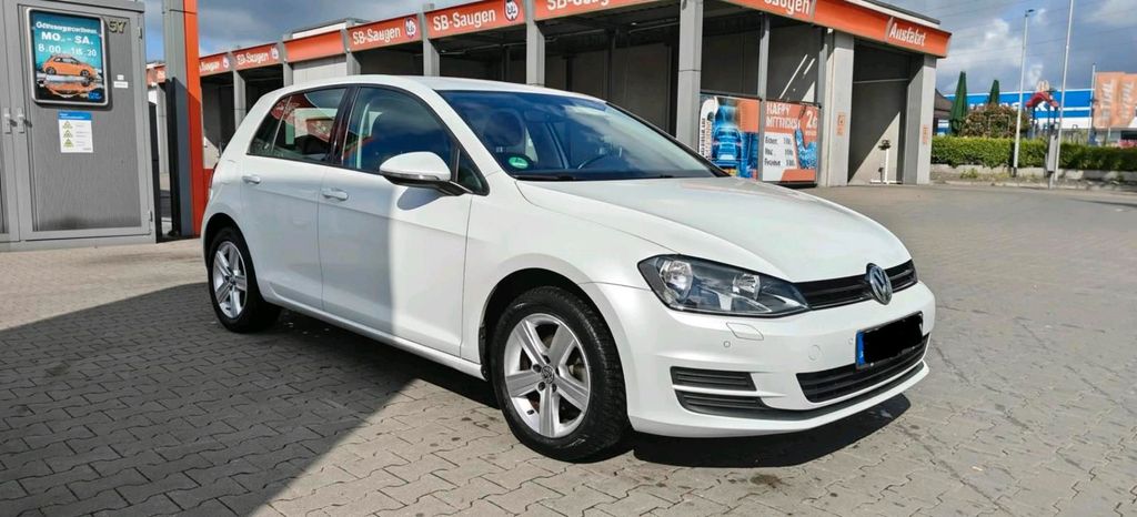 Image of Volkswagen Golf