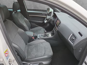Fahrzeugabbildung SEAT Ateca Xperience 2.0 TDI AHK Panorama Klima Navi