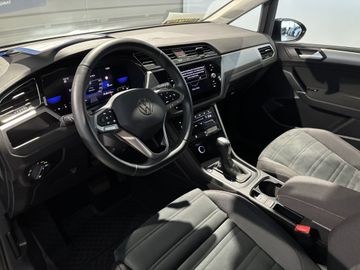 Fotografie 12 des VW Touran 1.5 TSI ACT OPF DSG Comfortline
