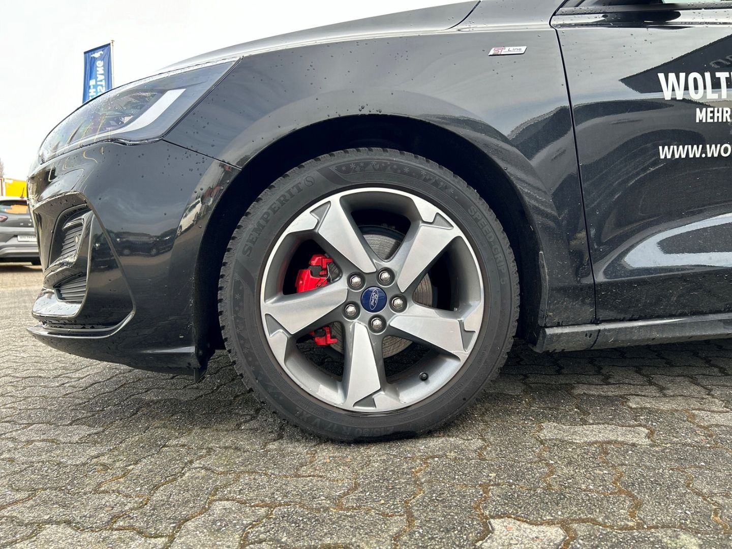 Fahrzeugabbildung Ford Focus Turnier ST-Line 1.0 EcoBoost Mild-Hybrid