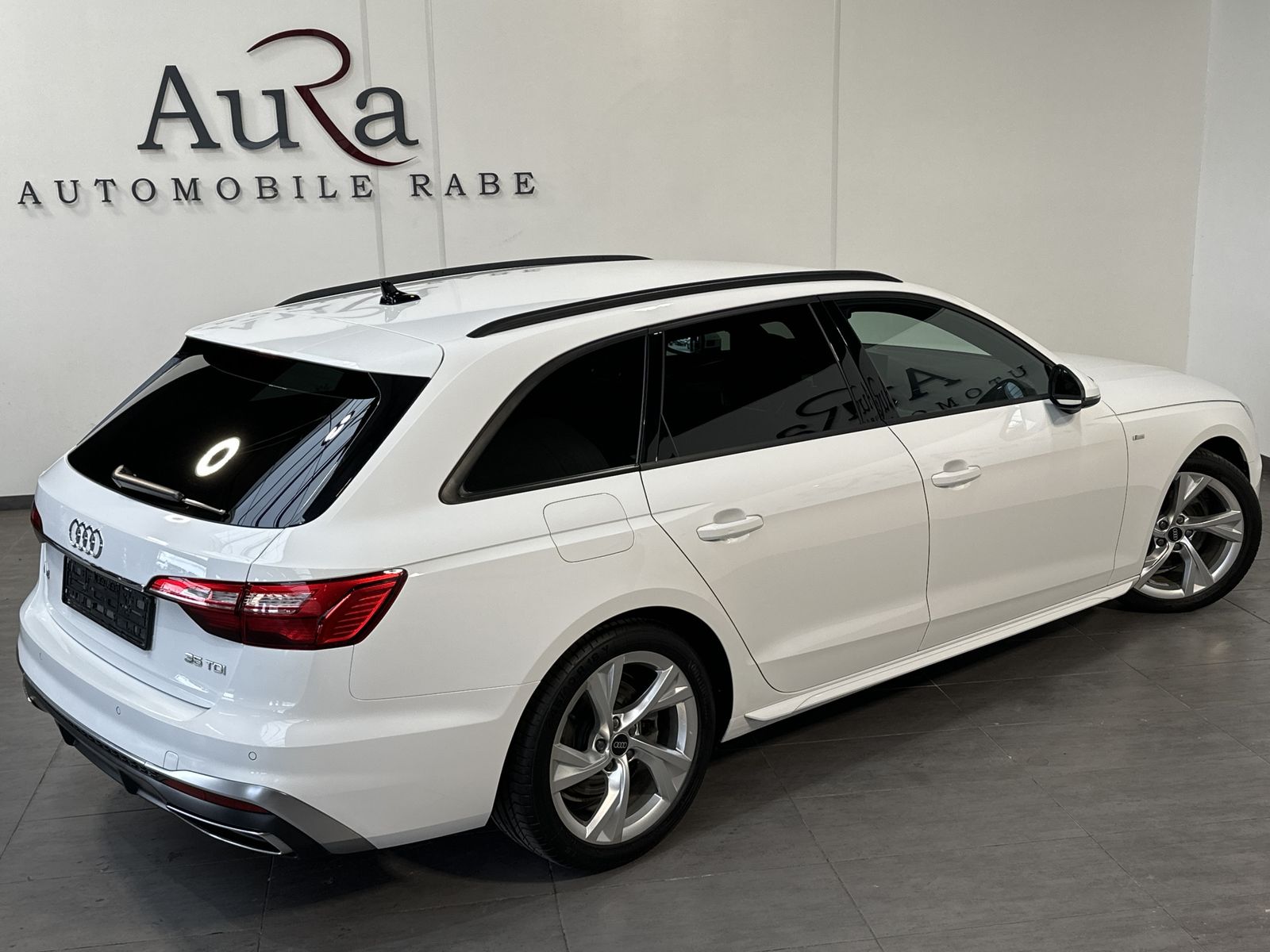 Fahrzeugabbildung Audi A4 Avant 35 TDI S-Line NAV+LED+KAMERA+1HD+18ZOLL