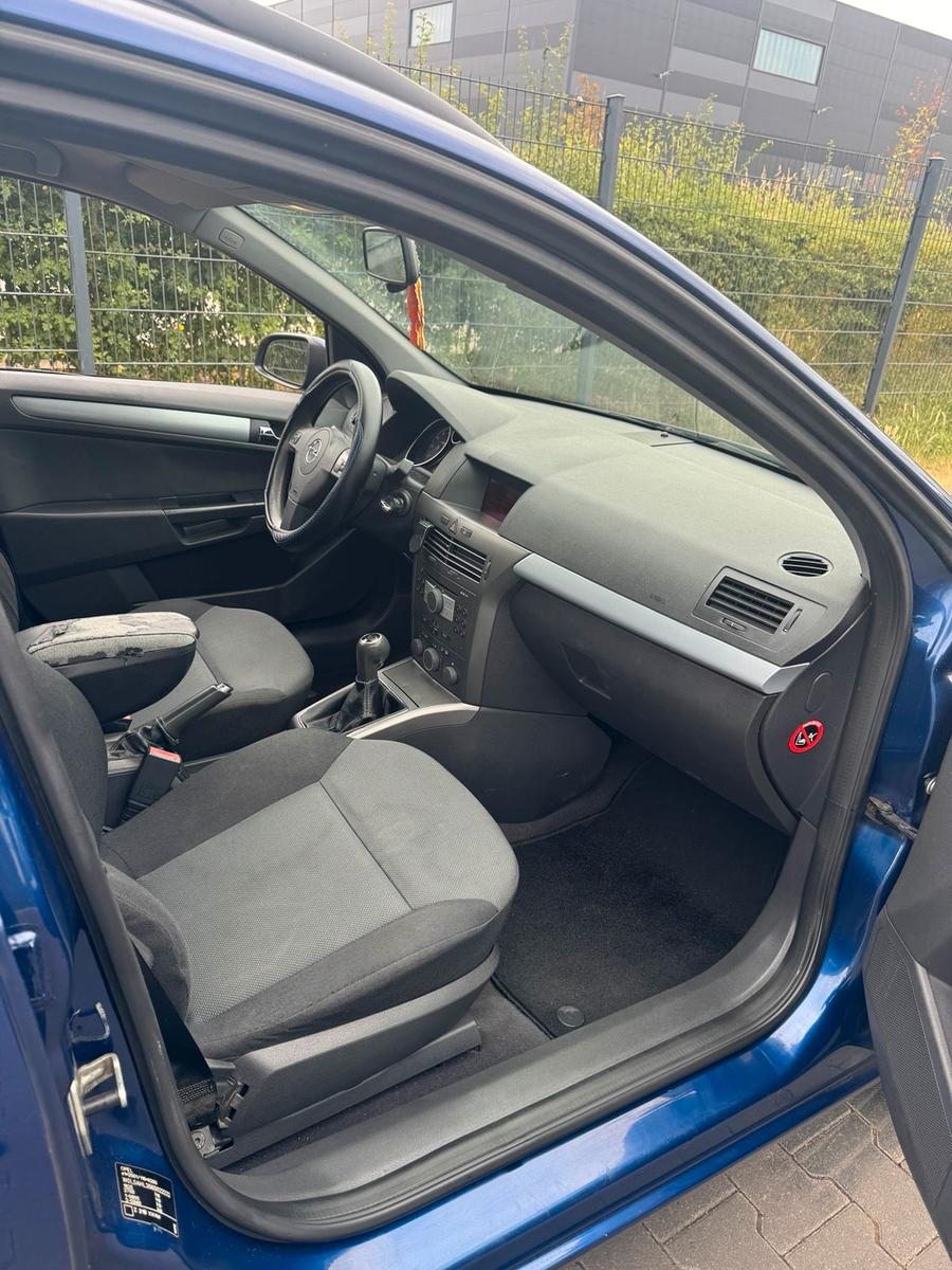 Opel Astra 2005 — photo 5