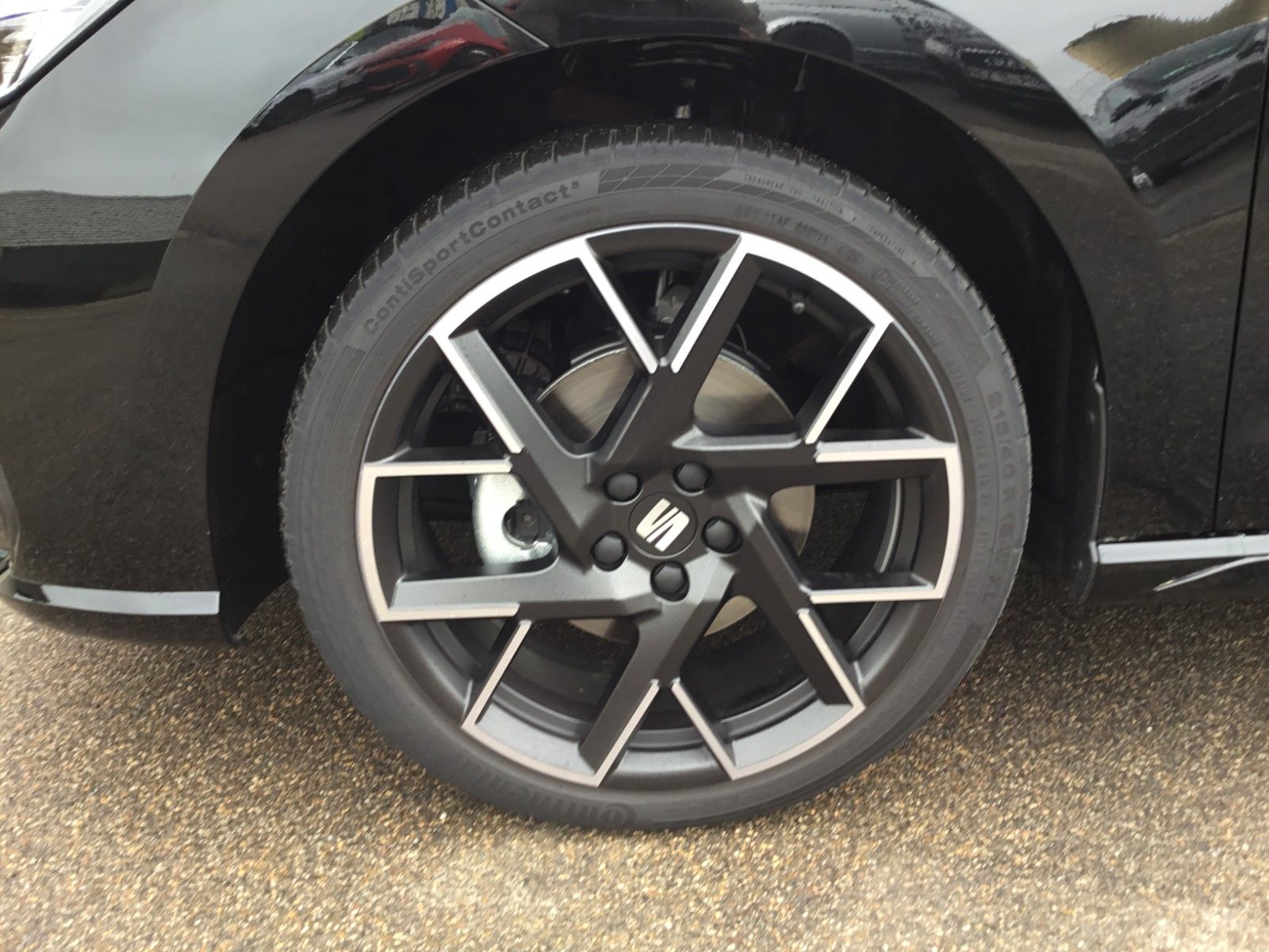 Fahrzeugabbildung SEAT Ibiza 1.5 TSI FR Black Edition DSG+Pano+18"+ACC