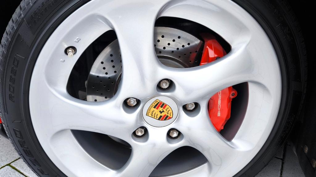 Porsche 996