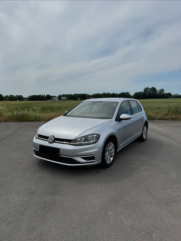 Image of Volkswagen Golf