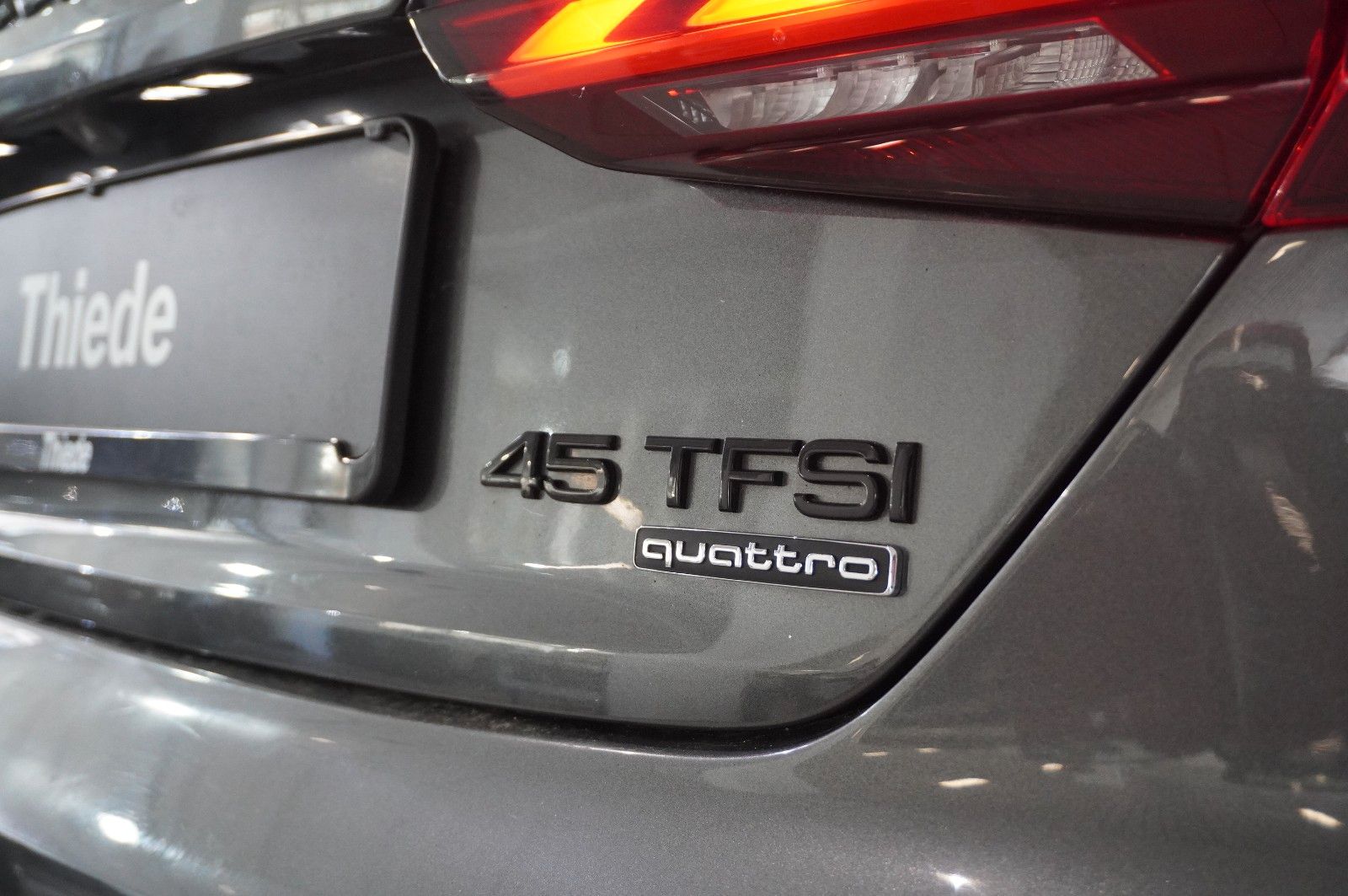 Fahrzeugabbildung Audi A5 Sportback 45 TFSI QUATTRO S-LINE NAVI/MATRIX