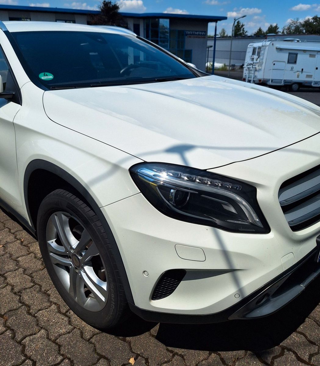 MERCEDES-BENZ  Mercedes GLA X156