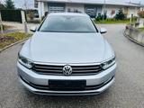 Volkswagen 2.0 TDI R-Line BMT/Start-Stopp 4Motion Highline - gebrauchte VW Passat Variant aus dem Jahr 2016