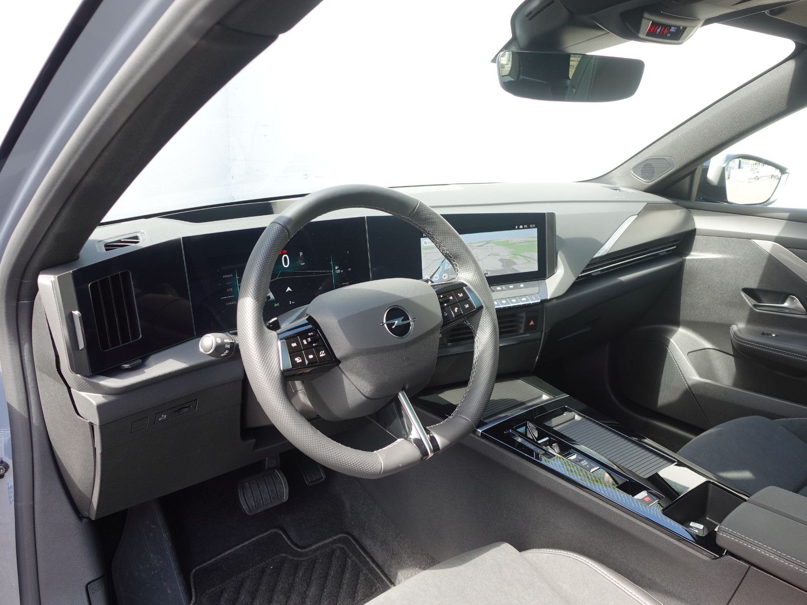 Fahrzeugabbildung Opel Astra ST Hybrid GS AHK,LED Pixel,Navi,Kamera,PDC