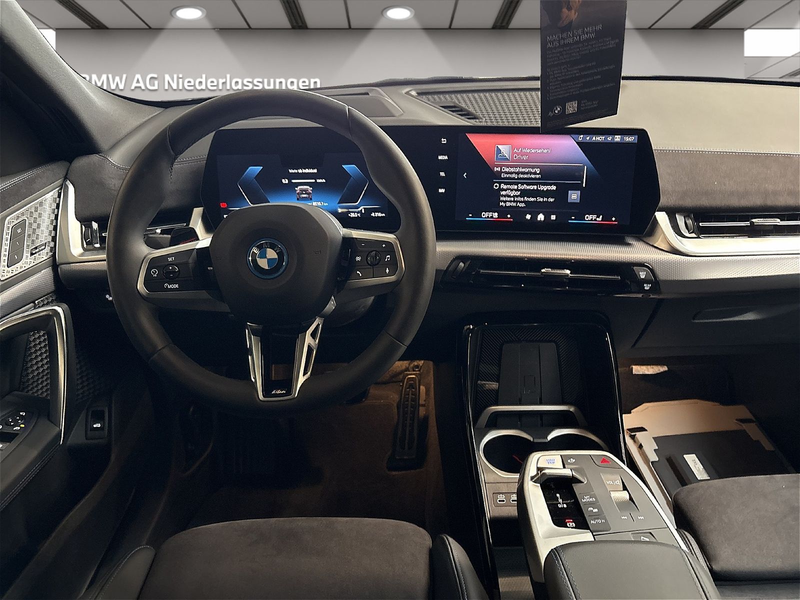 BMW iX2 - Bild 13