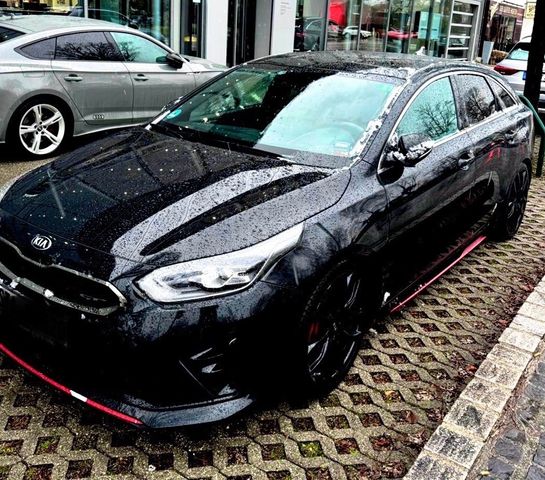 Kia ProCeed 1.6 T-GDI GT Led Navi Leder Pano 1-Hand