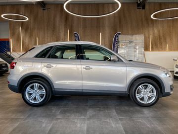 Audi Q3 2.0 TDI Quattro *1.HAND*NAVI*LED*KAM*AHK*