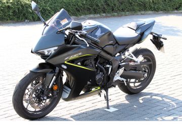 Honda CBR650R e-Clutch