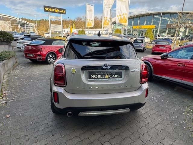 Fahrzeugabbildung MINI Countryman Cooper SE PHEV Classic Trim All4 PANO