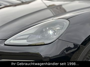 Porsche Cayenne - 3