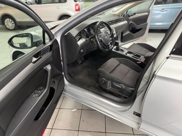 Volkswagen Passat Variant - 7