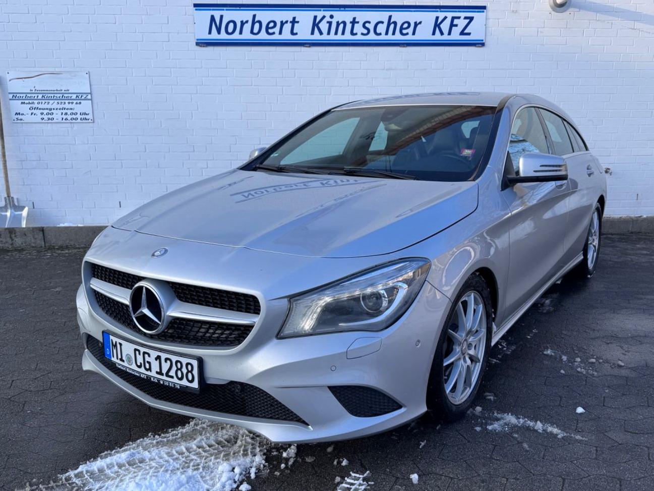 Mercedes-Benz CLA 220d Navi BiXenon CarPlay 18 Zoll