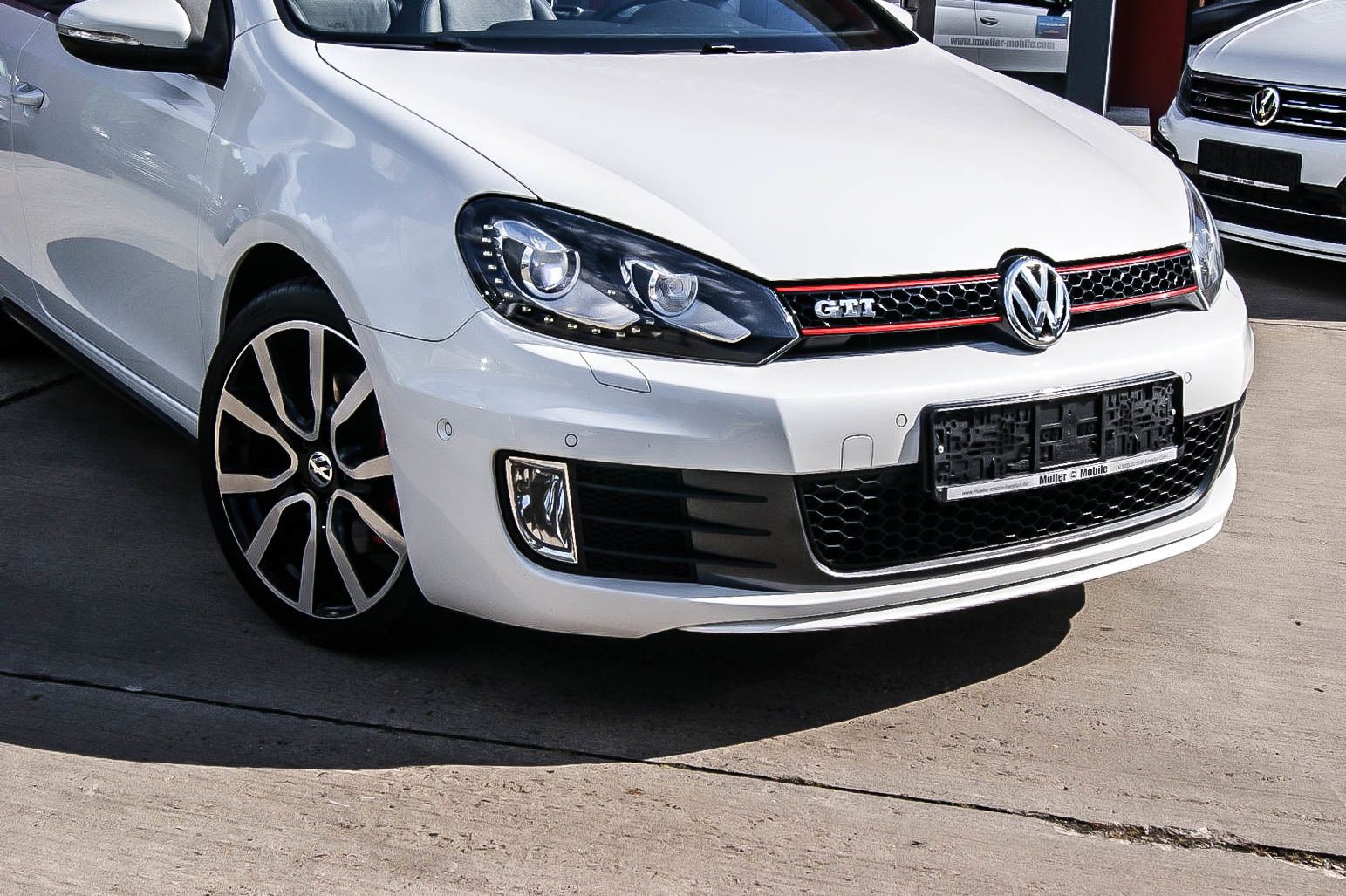 Fahrzeugabbildung Volkswagen Golf VI GTI Cabriolet 20TSI DSG XENON LEDER NAVI