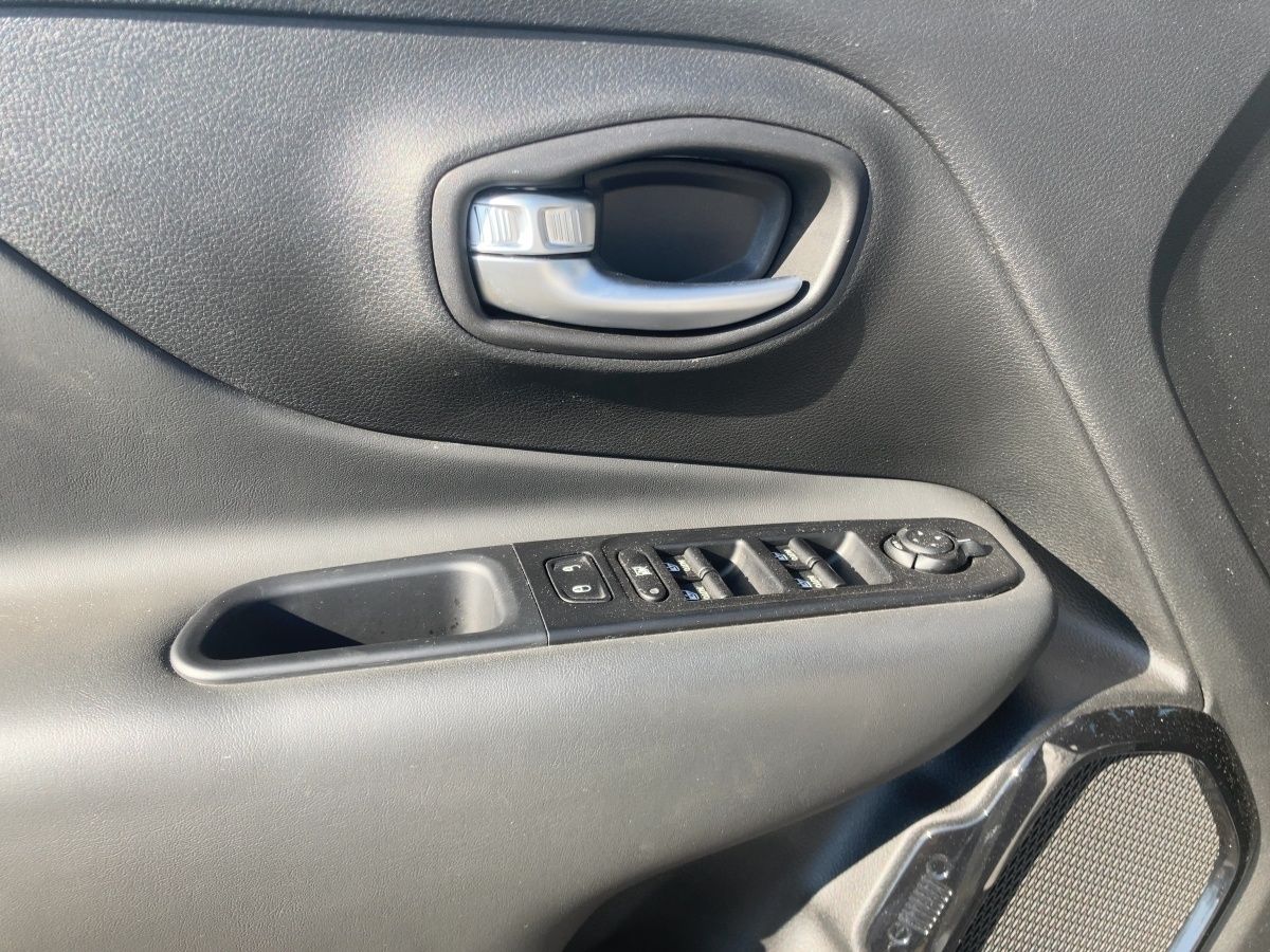 Jeep Renegade - Bild 12