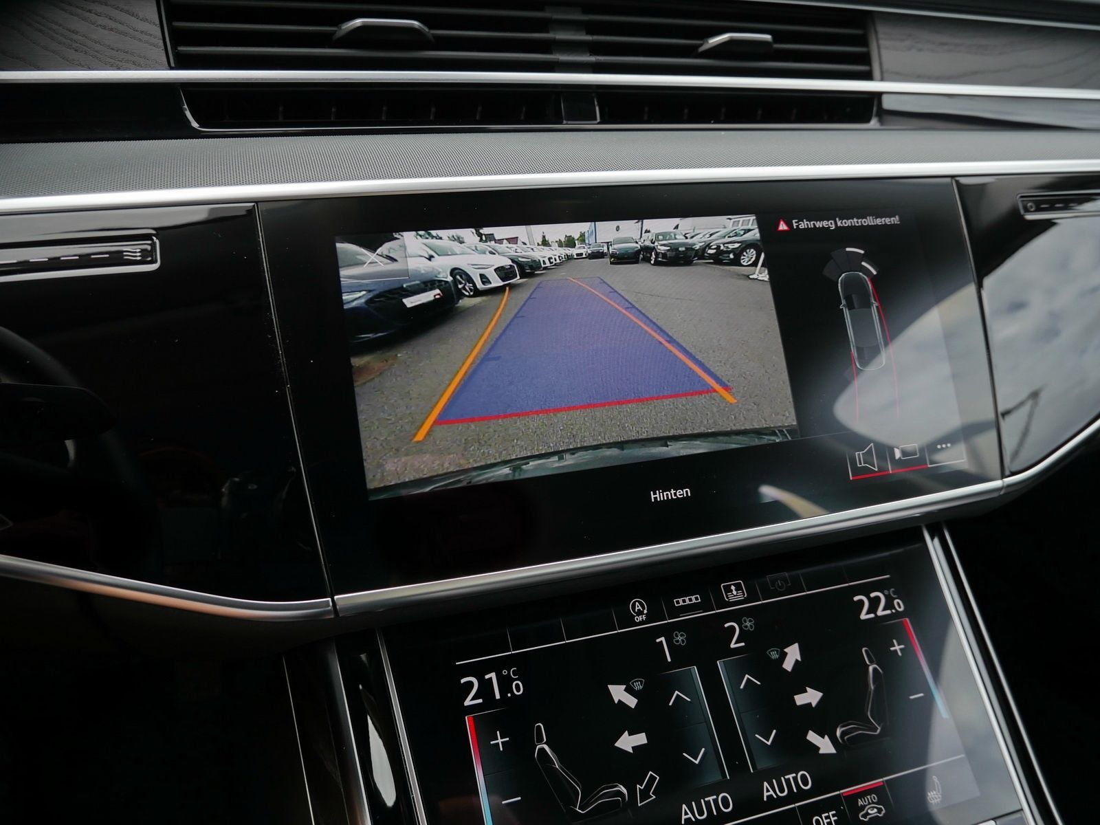 Audi A8 - Bild 15