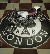 Triumph Cafe Racer - Triumph Thruxton Ace 900 - TRIUMPH CAFE RACER